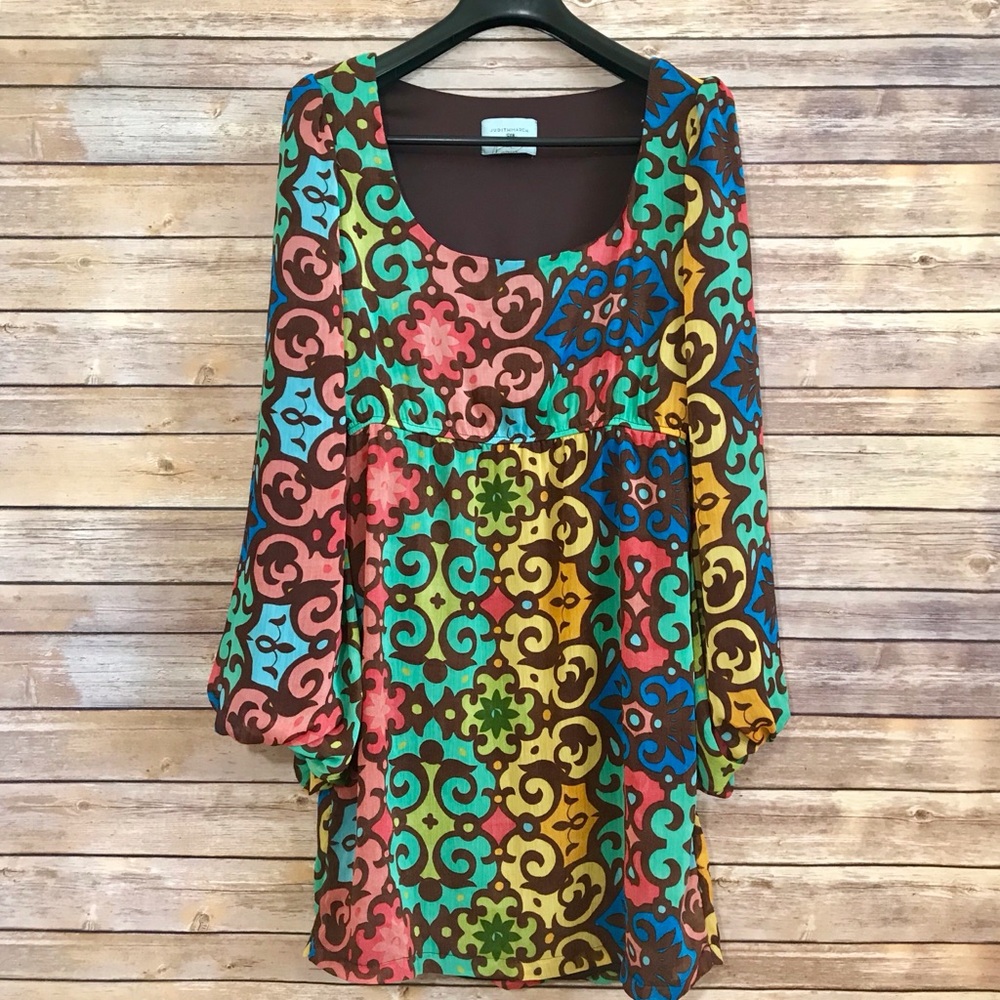 HP🎉 Judith March Bell Sleeve 1960’s Print Dress